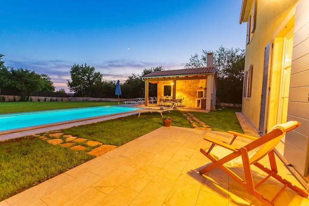 Villa Casita By Istrialux Svetvincenat